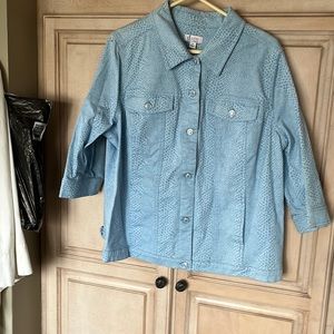 Denim&co 3/4 sleeve jean jacket with 3/4 sleeves
